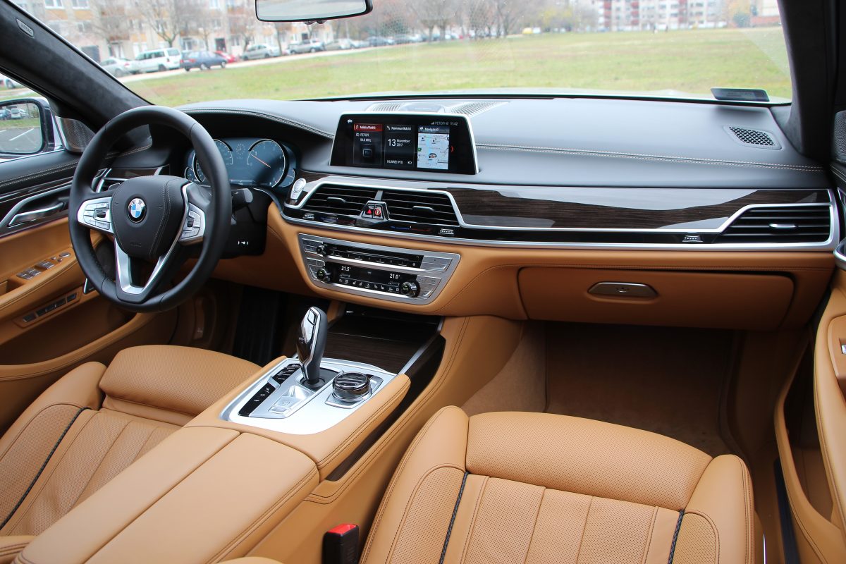 BMW 7-ES SOROZAT