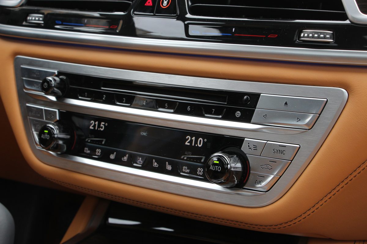 BMW 7-ES SOROZAT