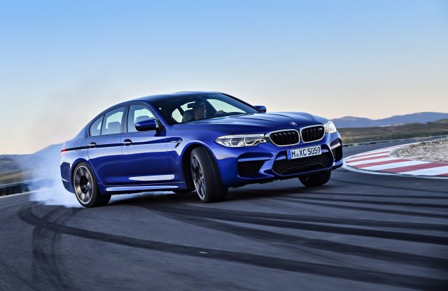 Megerősítve: jön a BMW M5 Competition