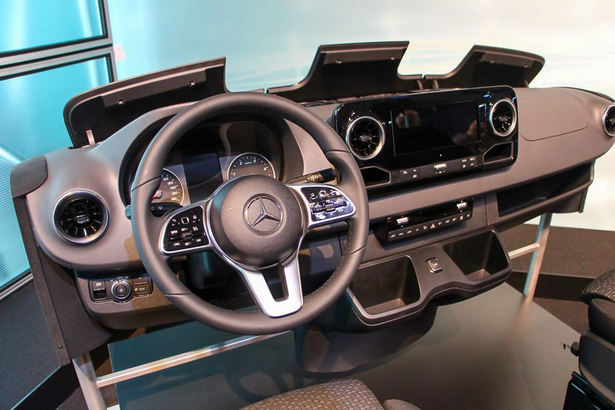 MERCEDES-BENZ