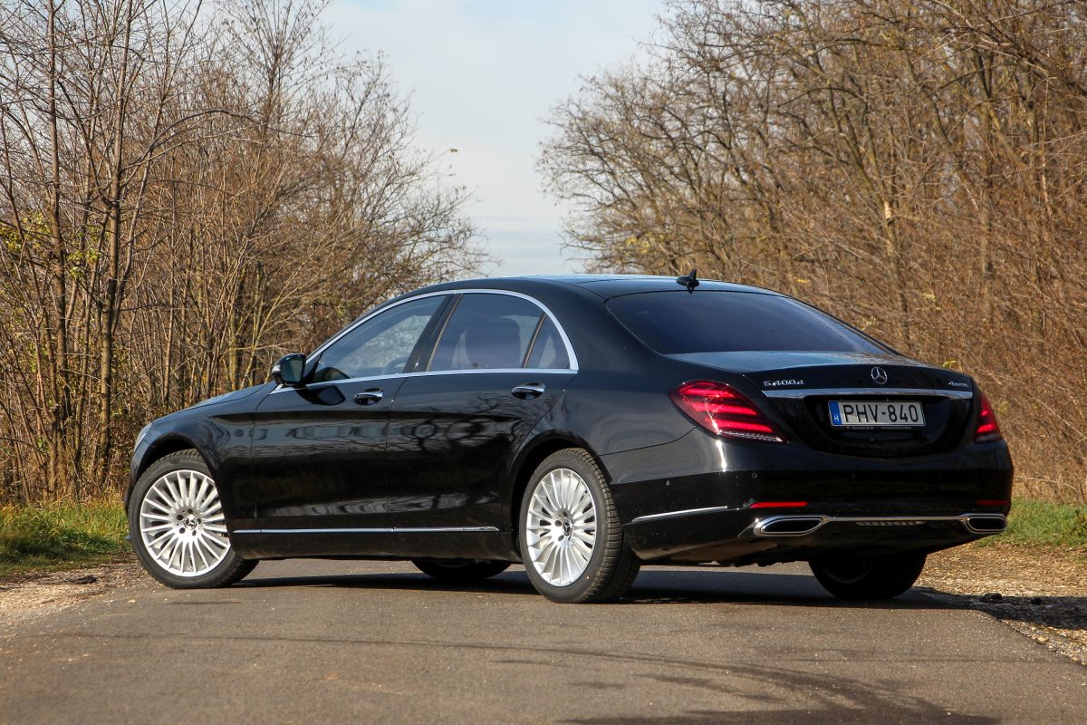 MERCEDES-BENZ S-OSZTÁLY