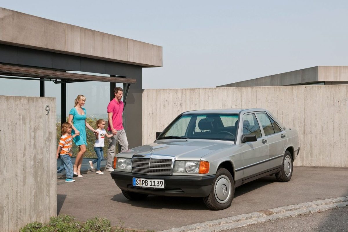 MERCEDES-BENZ