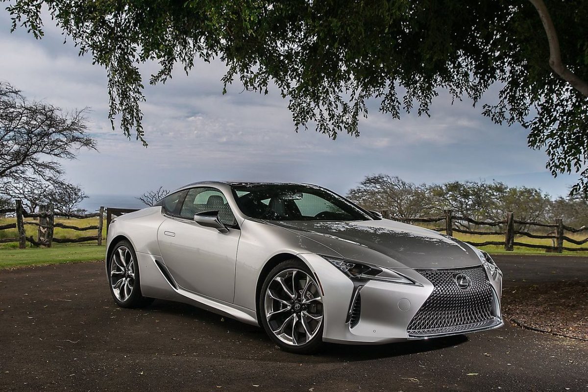 LEXUS