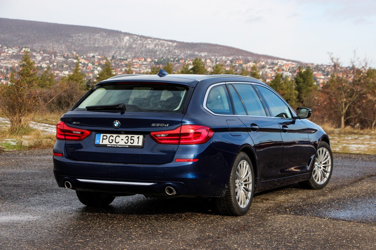 BMW 5-ÖS SOROZAT