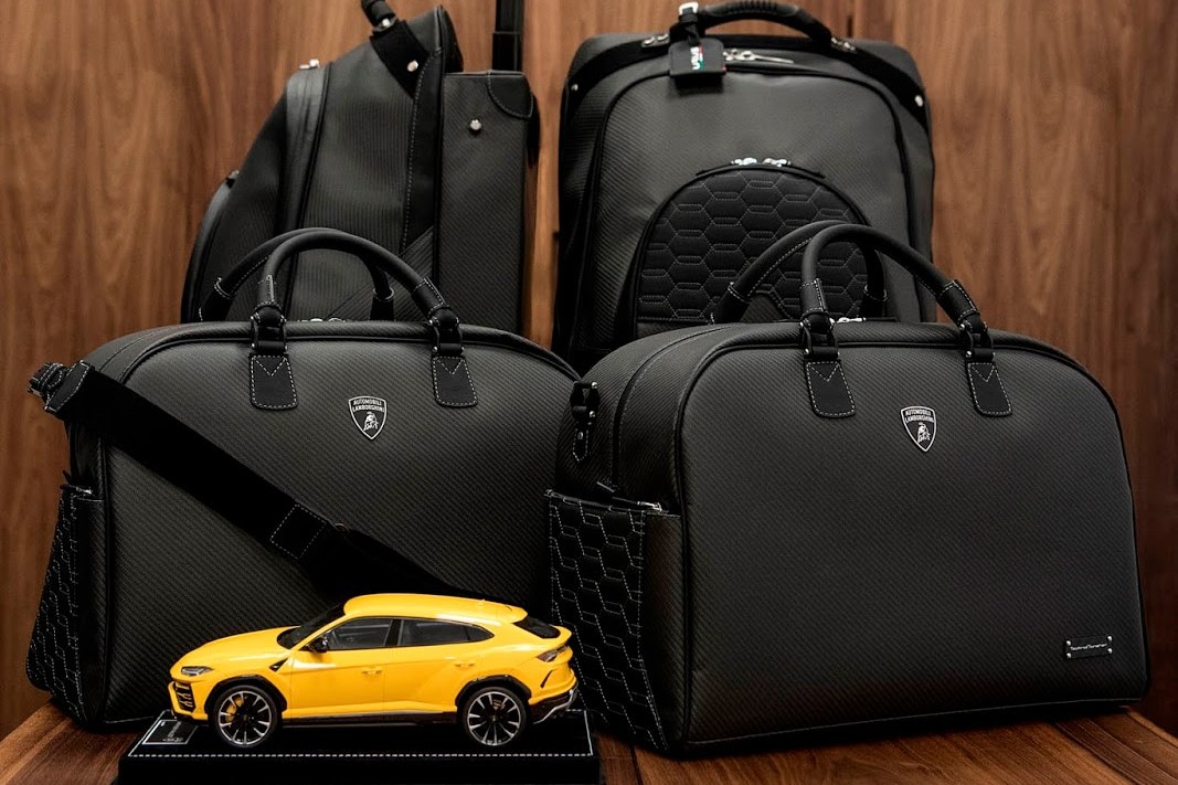 LAMBORGHINI