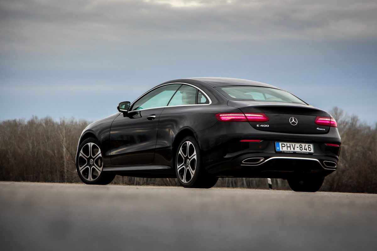 MERCEDES-BENZ E-OSZTÁLY
