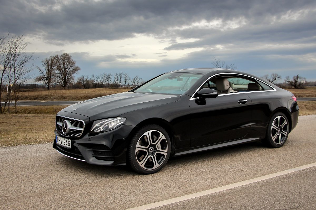 MERCEDES-BENZ E-OSZTÁLY
