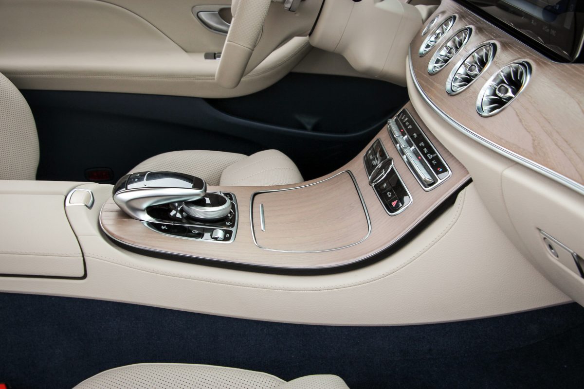 MERCEDES-BENZ E-OSZTÁLY