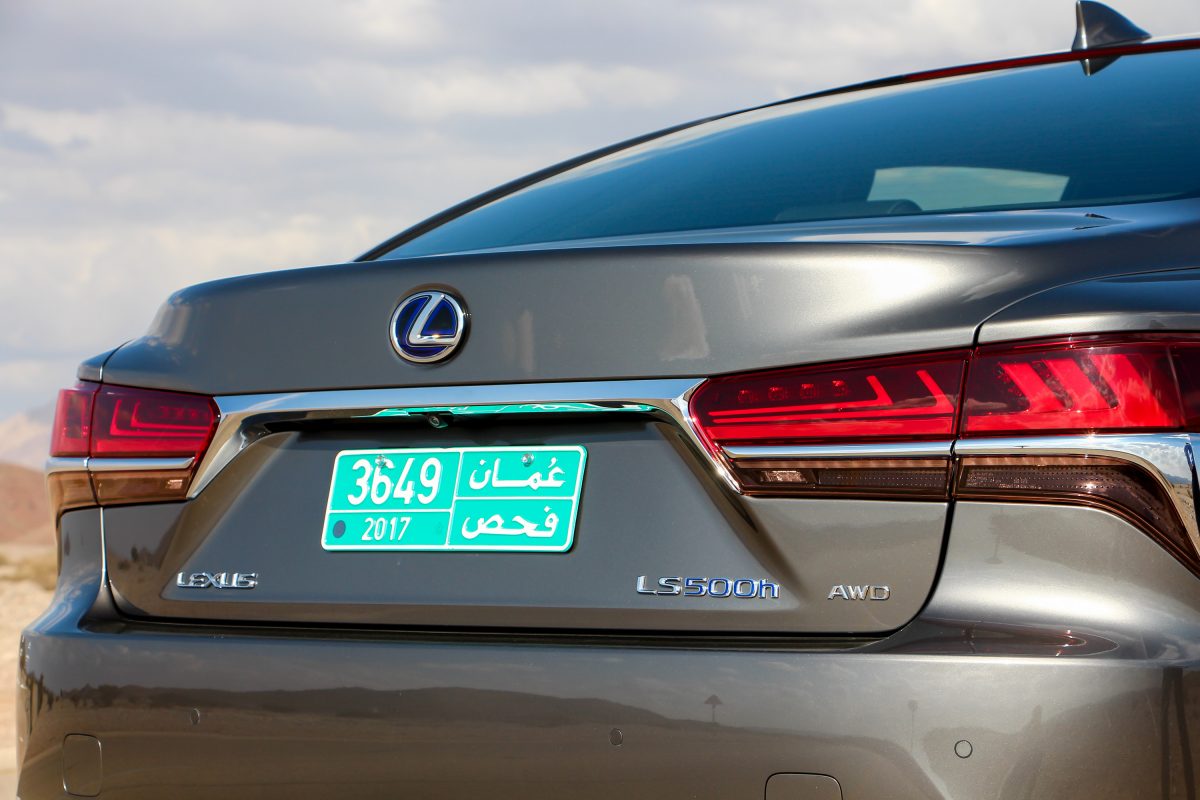 LEXUS LS