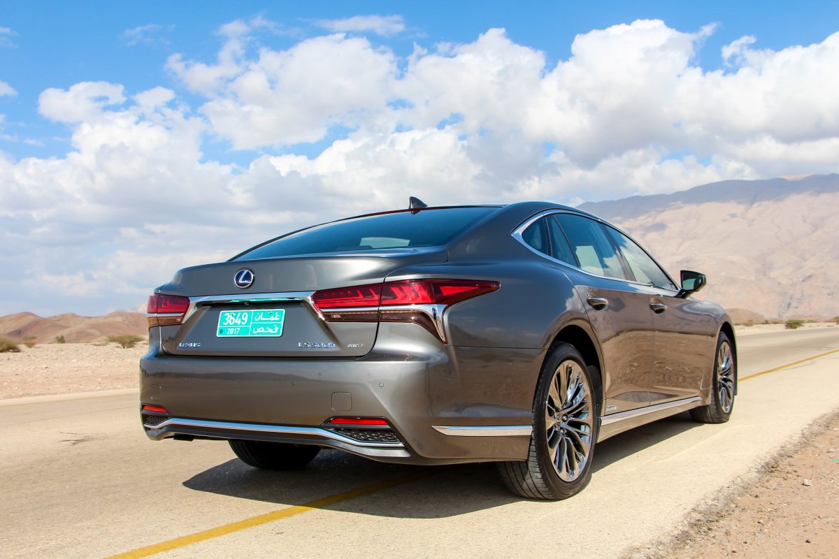 LEXUS LS