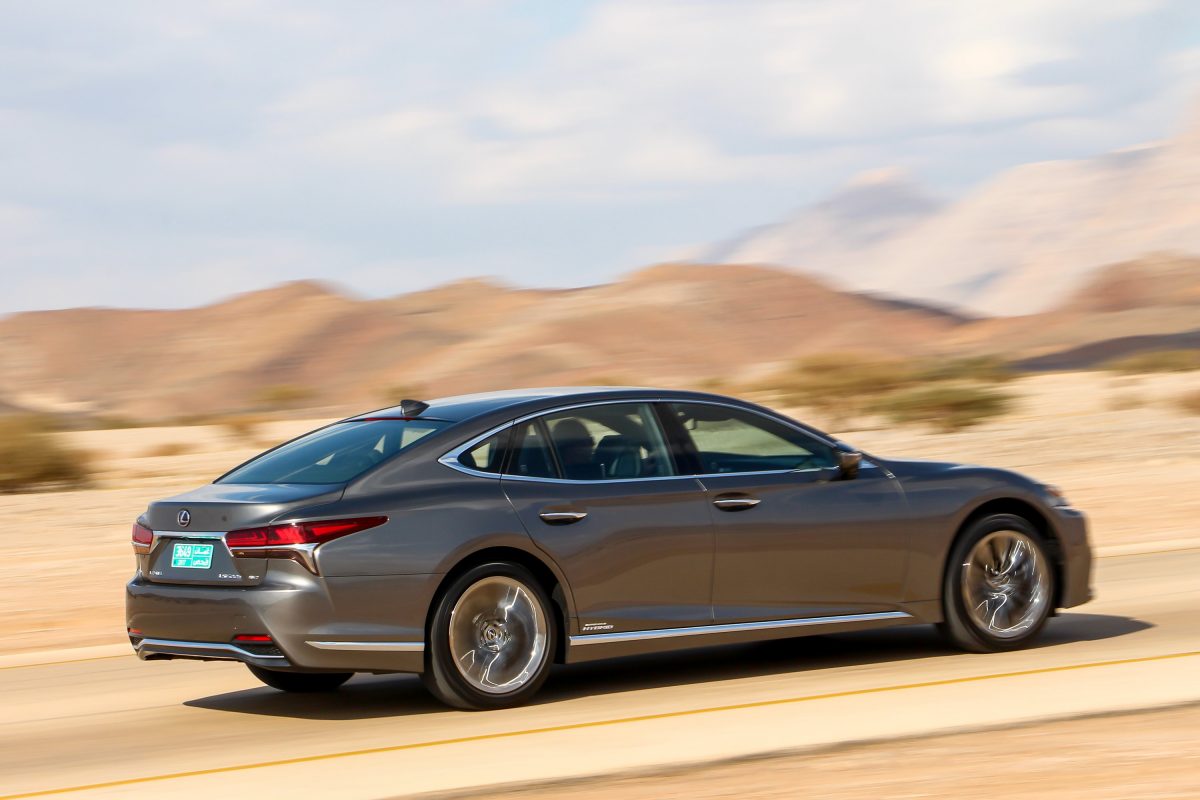 LEXUS LS