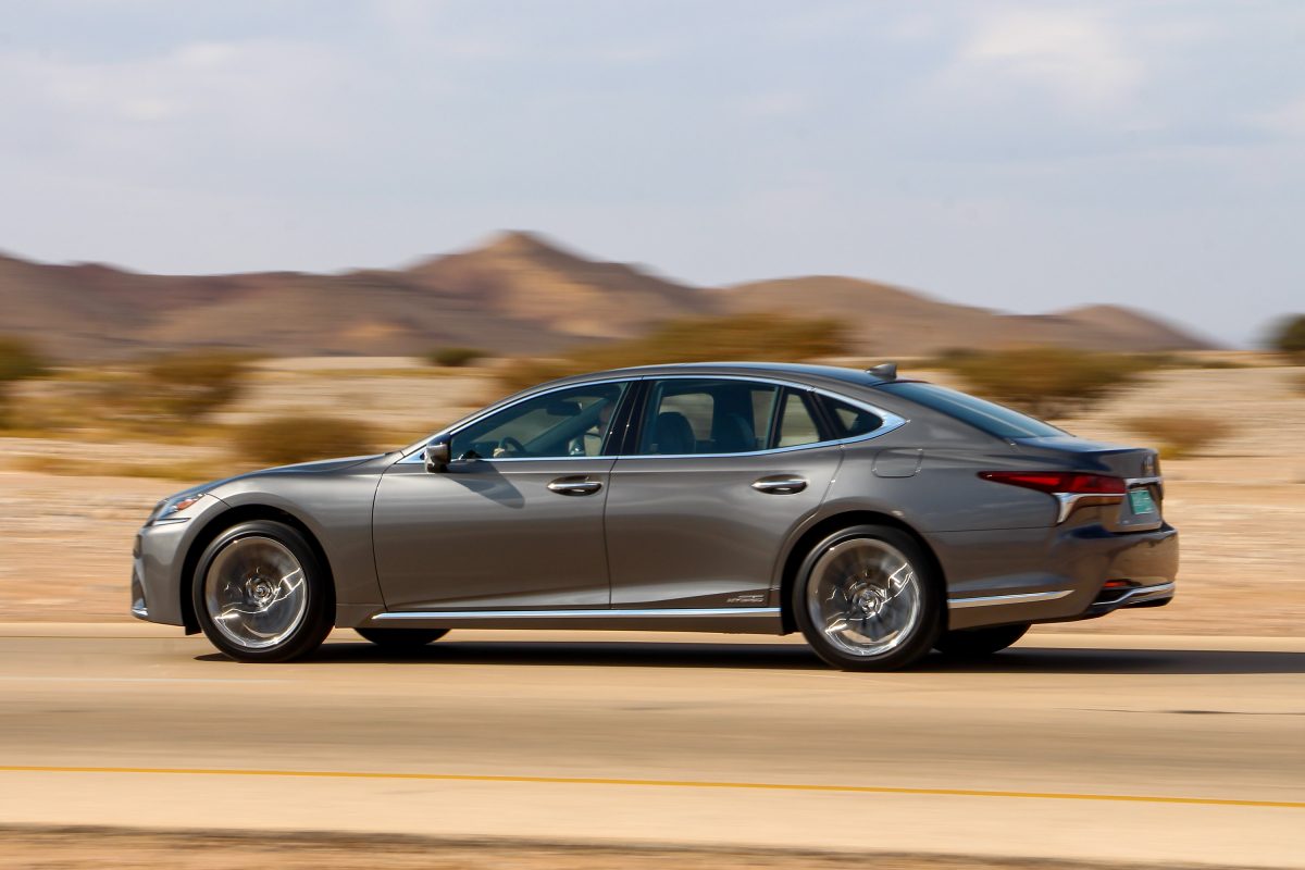 LEXUS LS