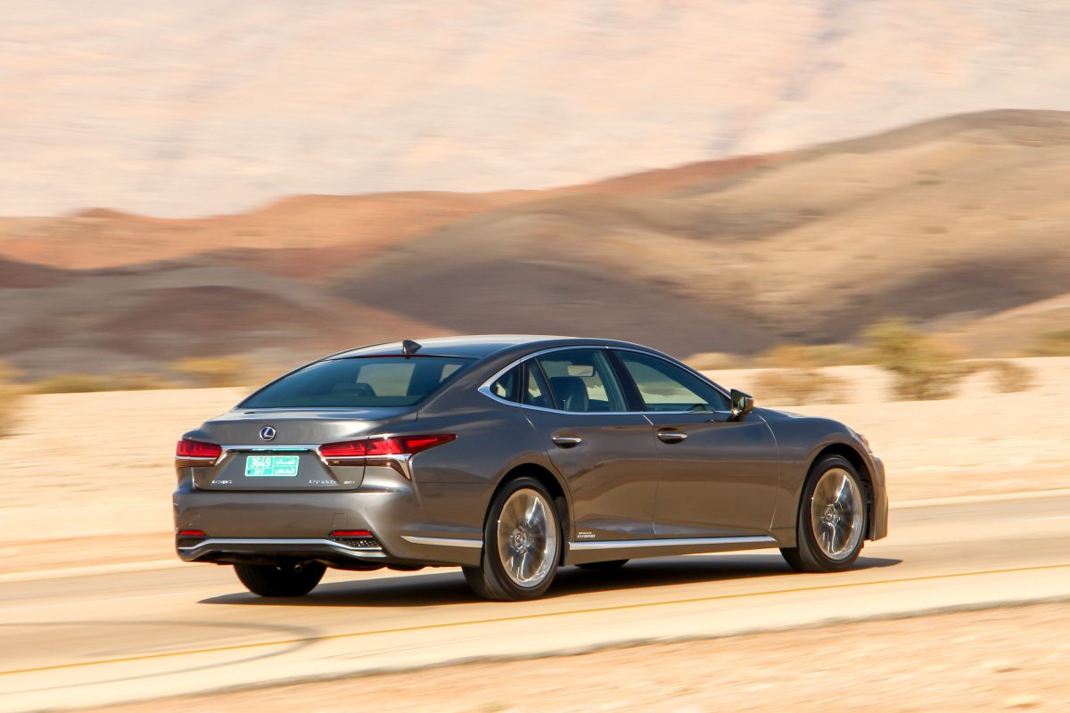 LEXUS LS