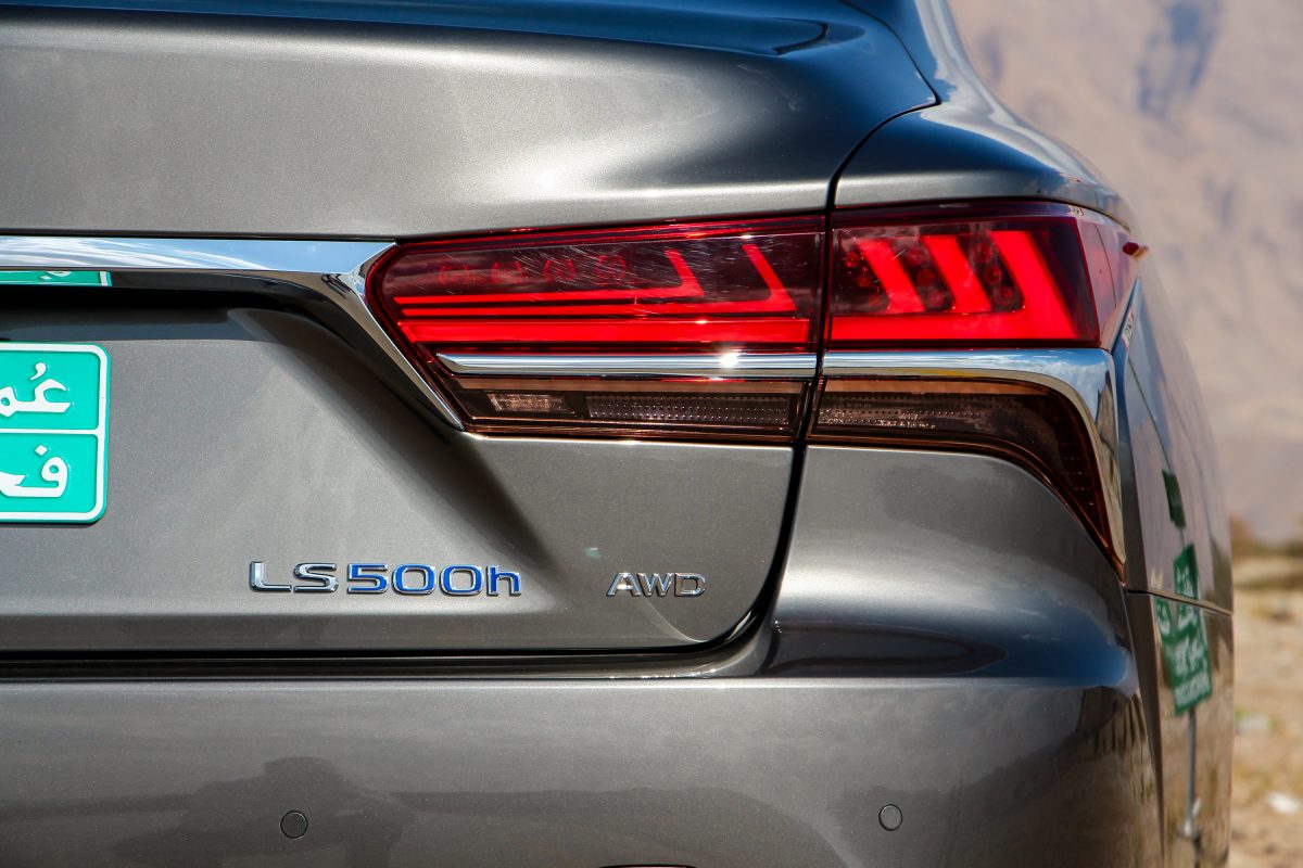 LEXUS LS