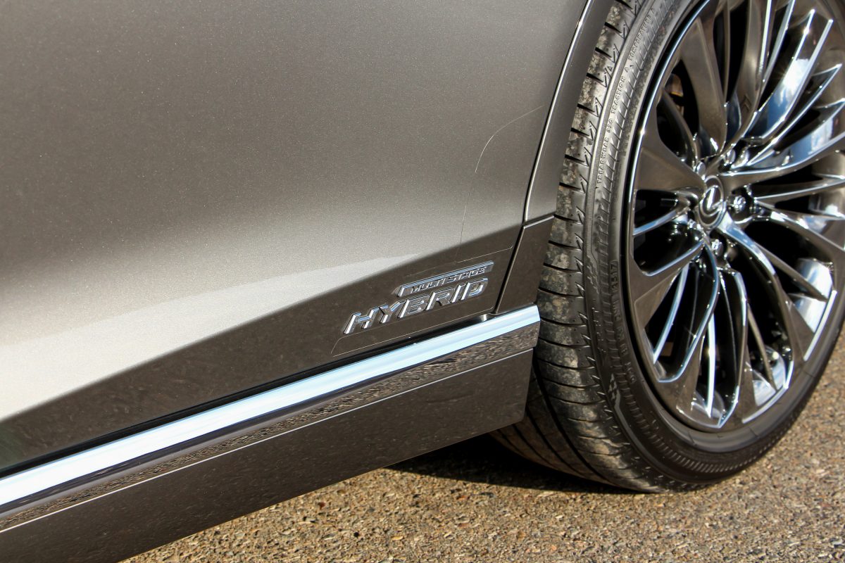 LEXUS LS