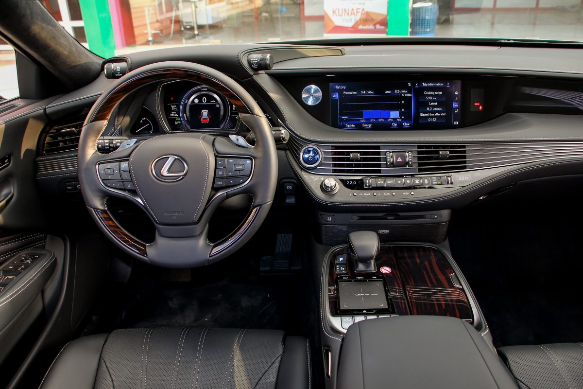 LEXUS LS