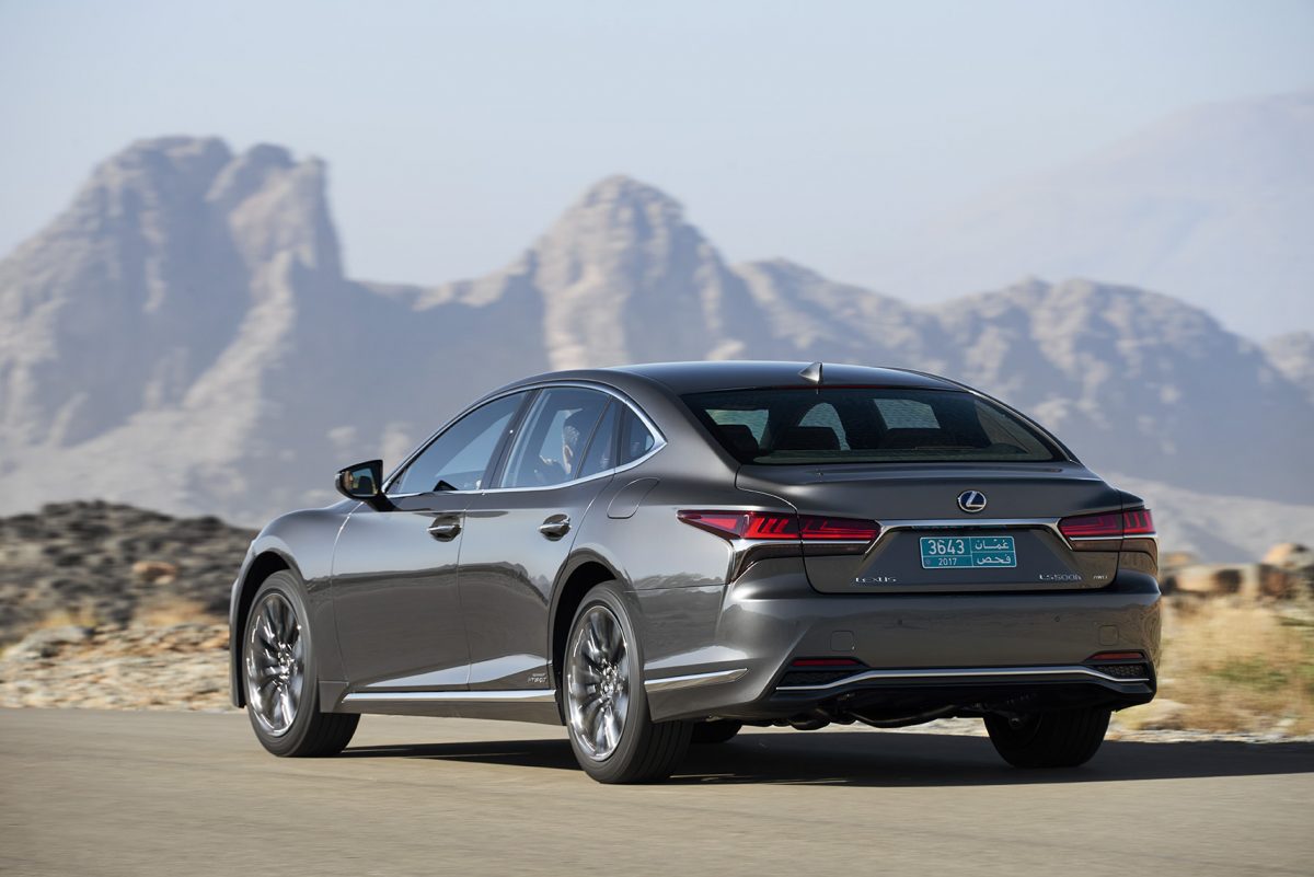 LEXUS LS