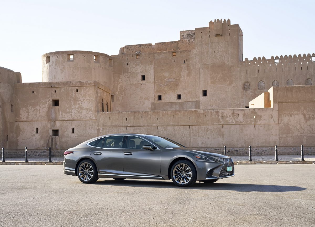 LEXUS LS