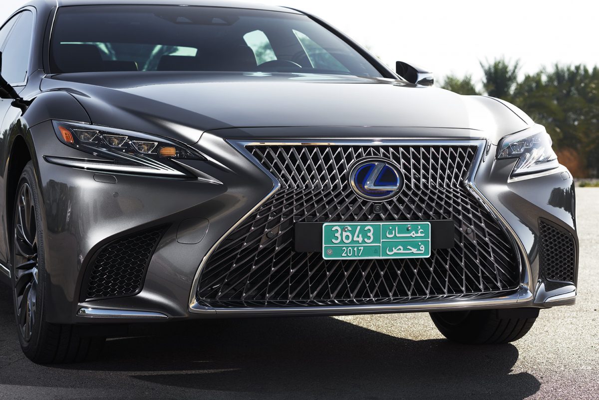 LEXUS LS