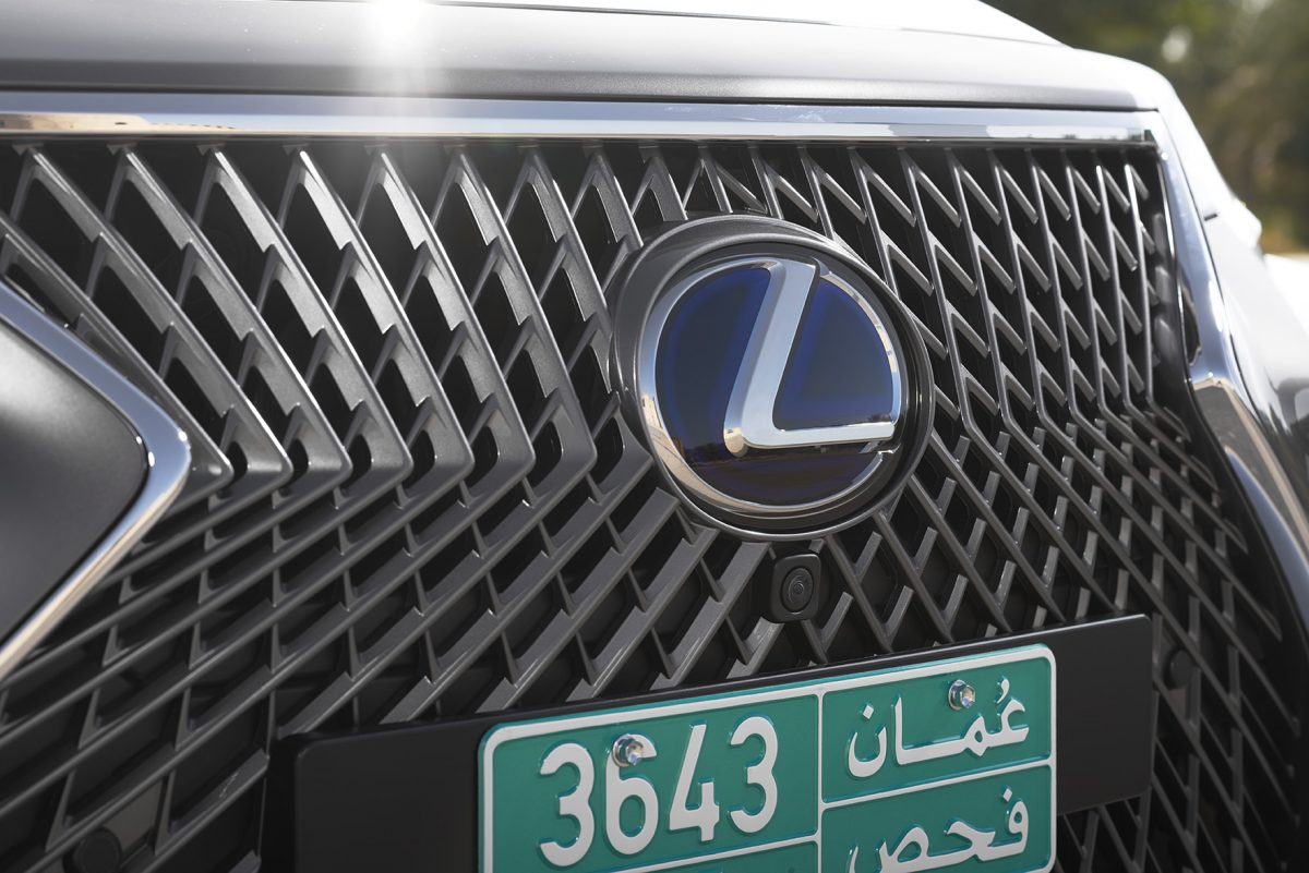 LEXUS LS