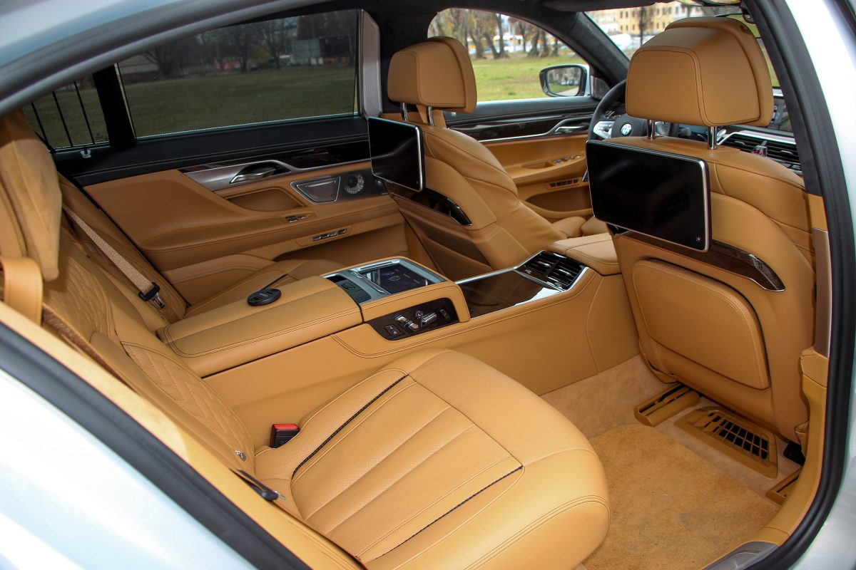 MERCEDES-BENZ S-OSZTÁLY