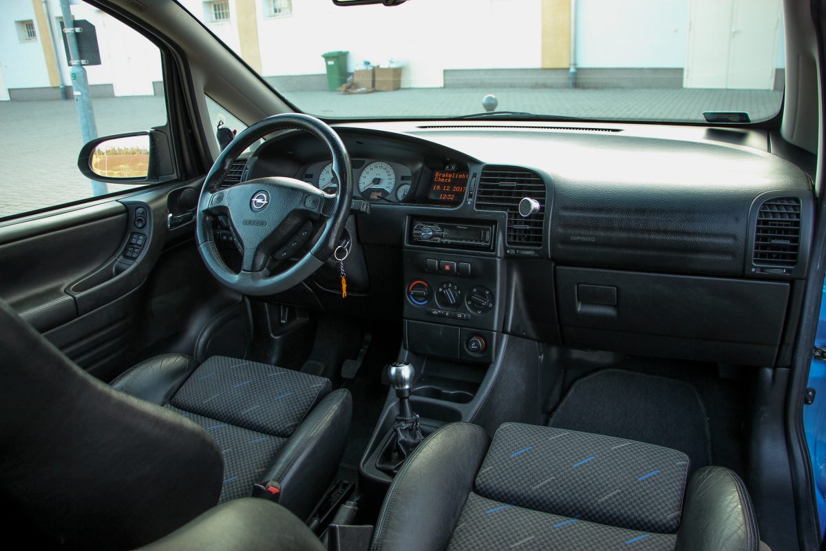 OPEL ZAFIRA