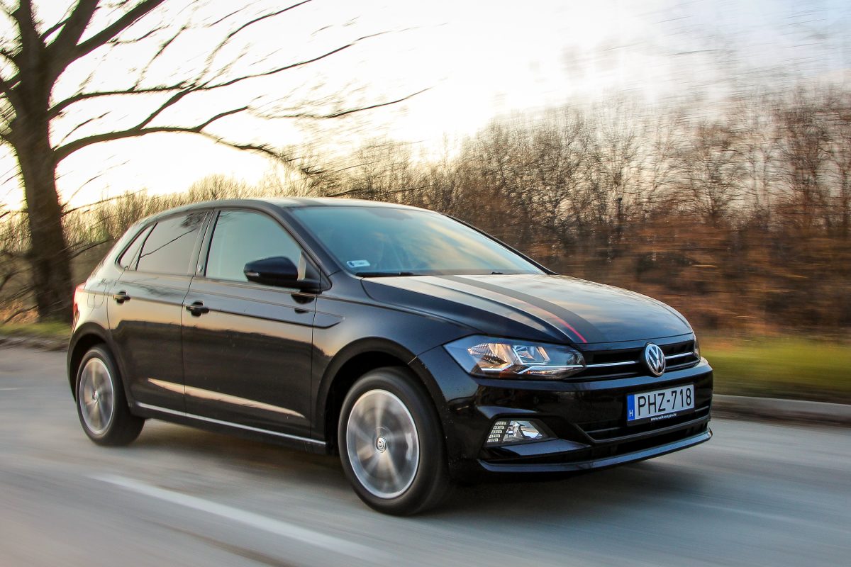 VOLKSWAGEN POLO