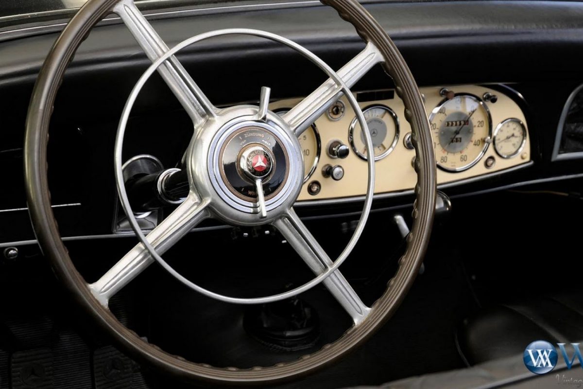 MERCEDES-BENZ
