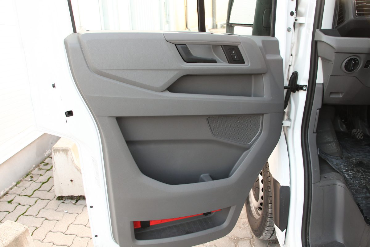VOLKSWAGEN CRAFTER