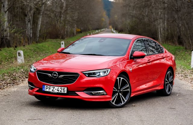 Ne vezess mást! - Insignia OPC Line