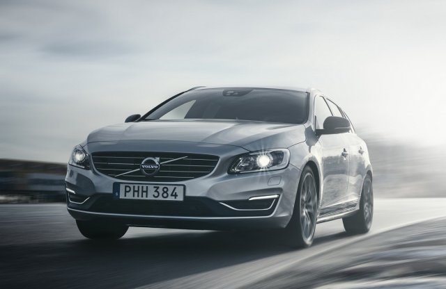 Erősített motorokkal, sportos megjelenéssel ünnepel a Volvo