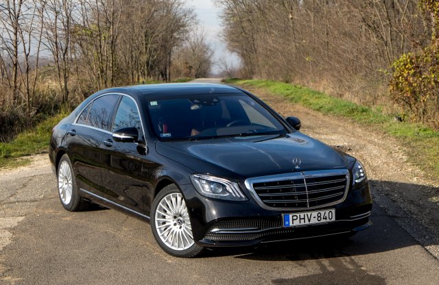 Elnöki ügy - Mercedes-Benz S 400 d