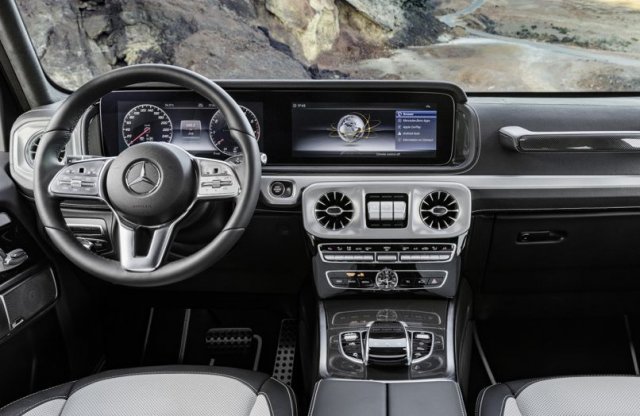 Hivatalos képeken a Mercedes G-osztály utastere