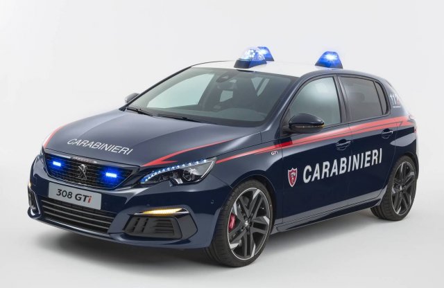 Száguldhatnak az olasz csendőrök