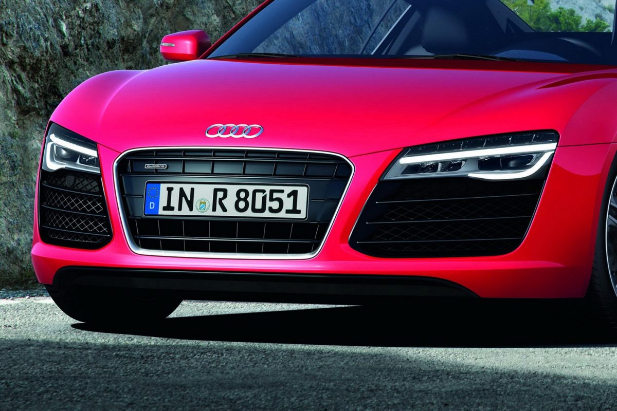 AUDI R8