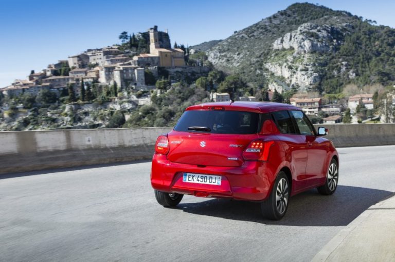 SUZUKI SWIFT