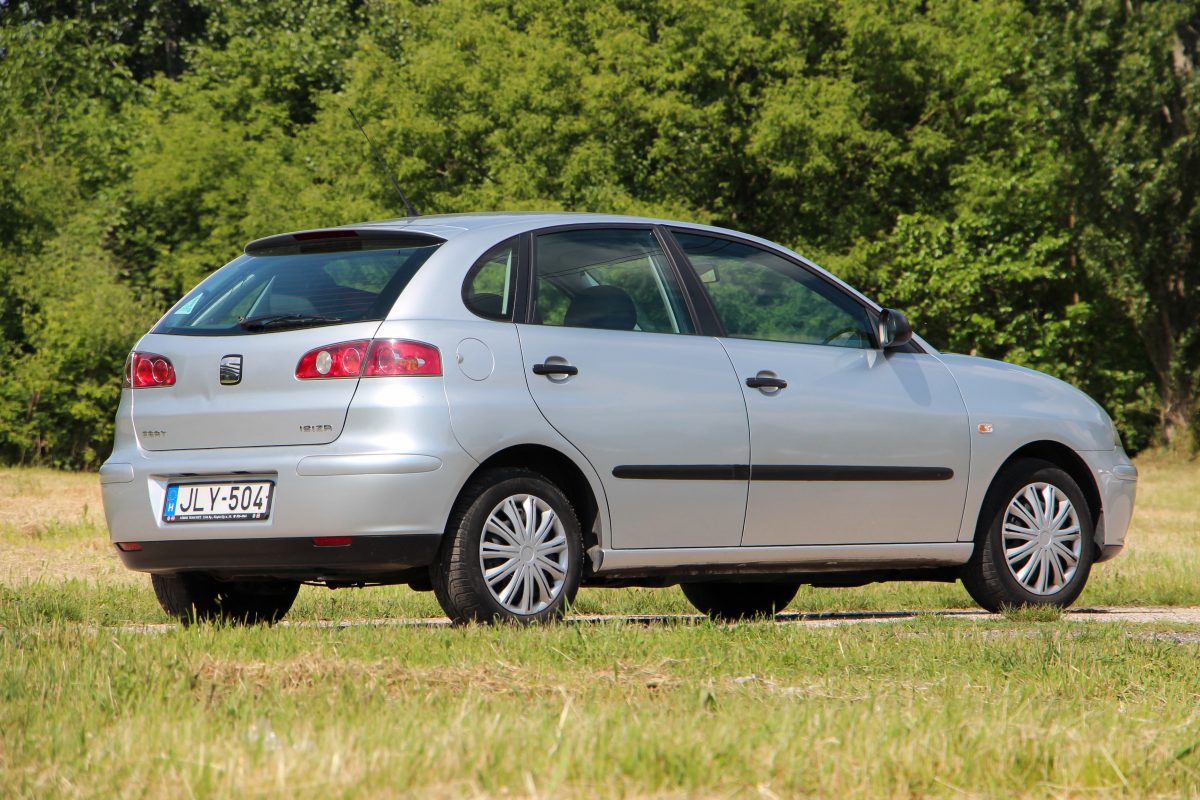 SEAT IBIZA