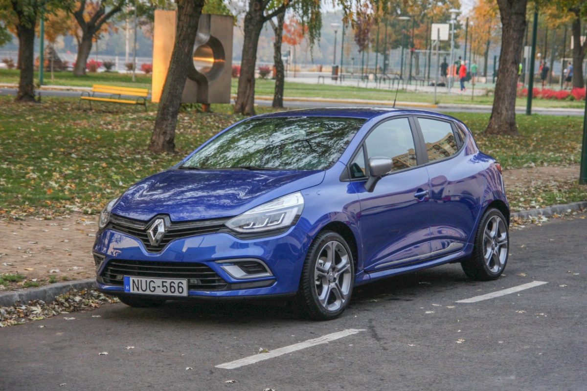 RENAULT CLIO