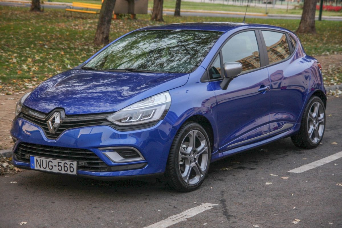 RENAULT CLIO