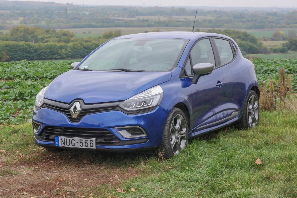 RENAULT CLIO