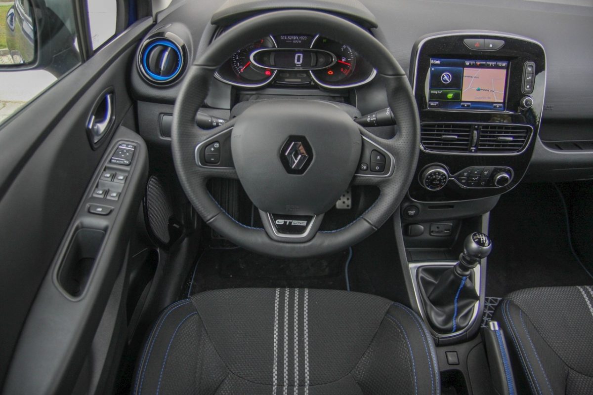 RENAULT CLIO