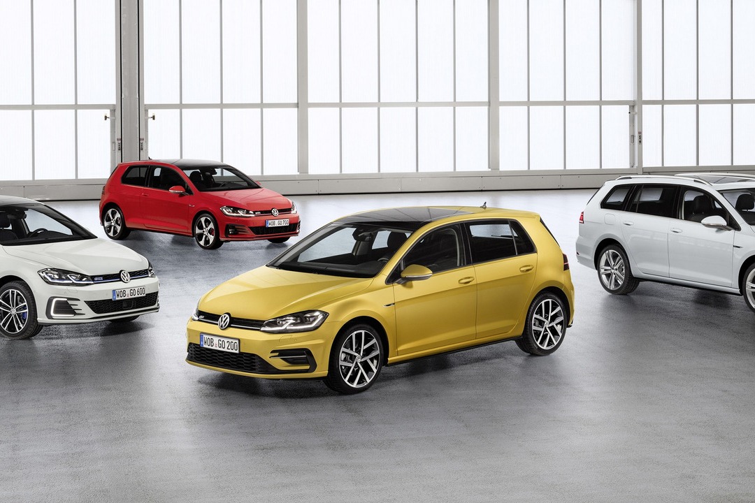 VOLKSWAGEN GOLF