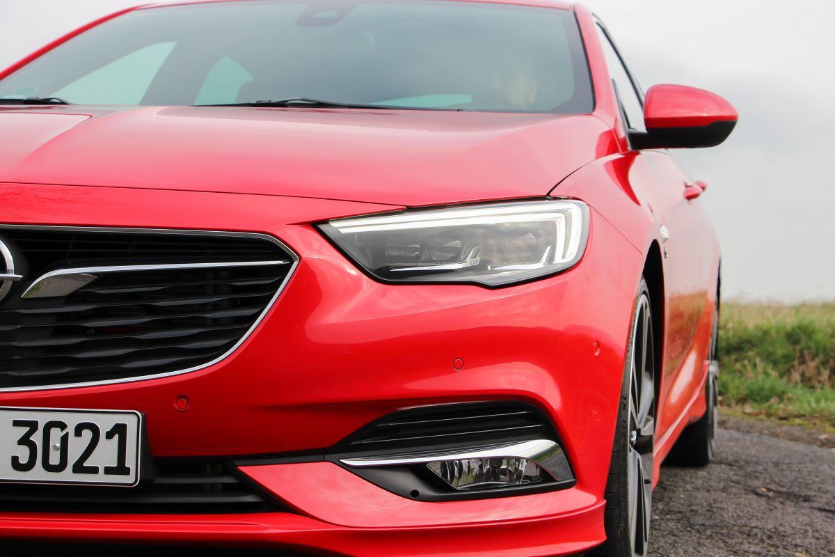 OPEL INSIGNIA