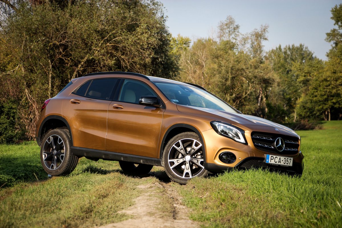 MERCEDES-BENZ
