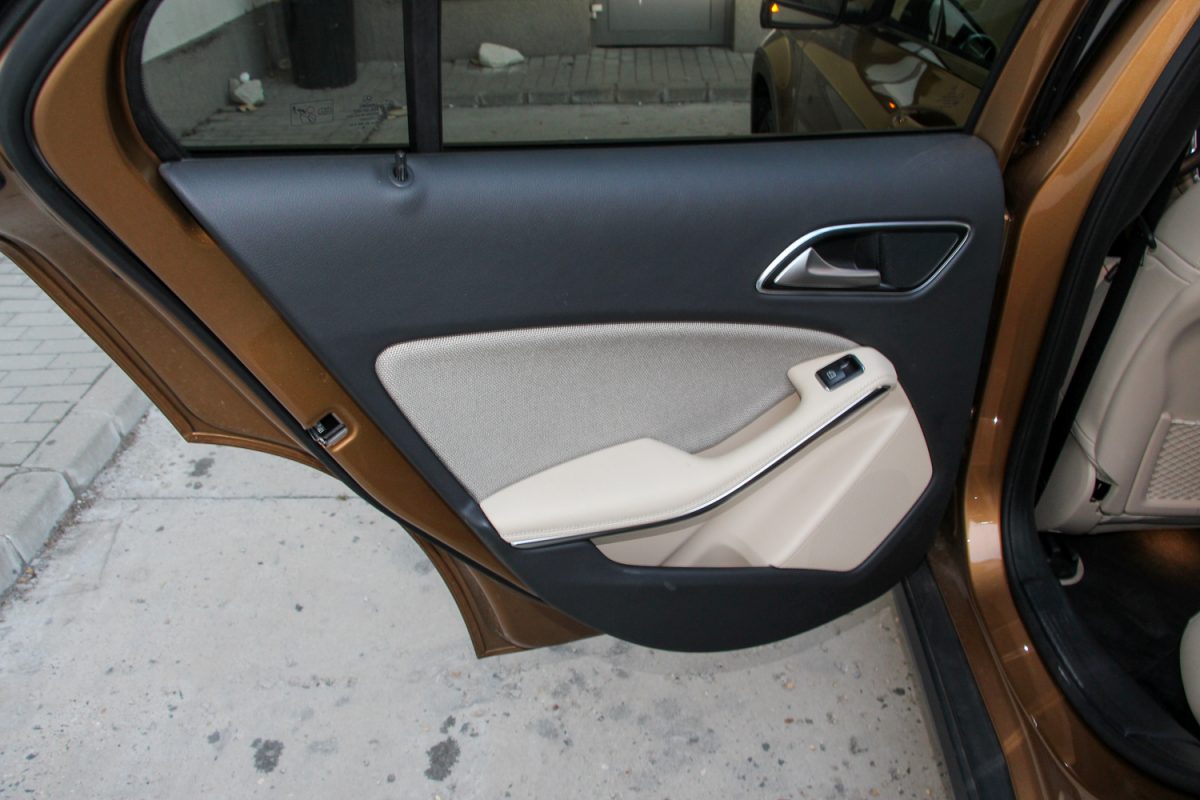 MERCEDES-BENZ
