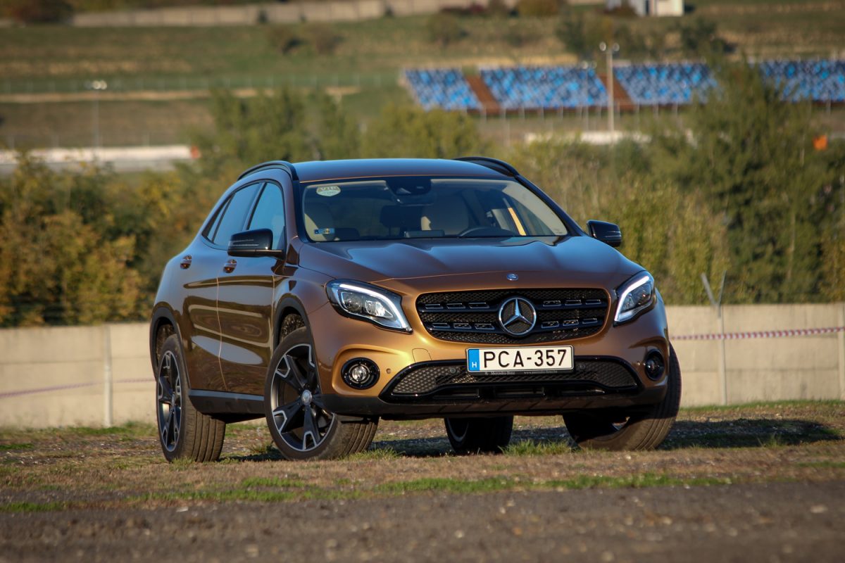 MERCEDES-BENZ
