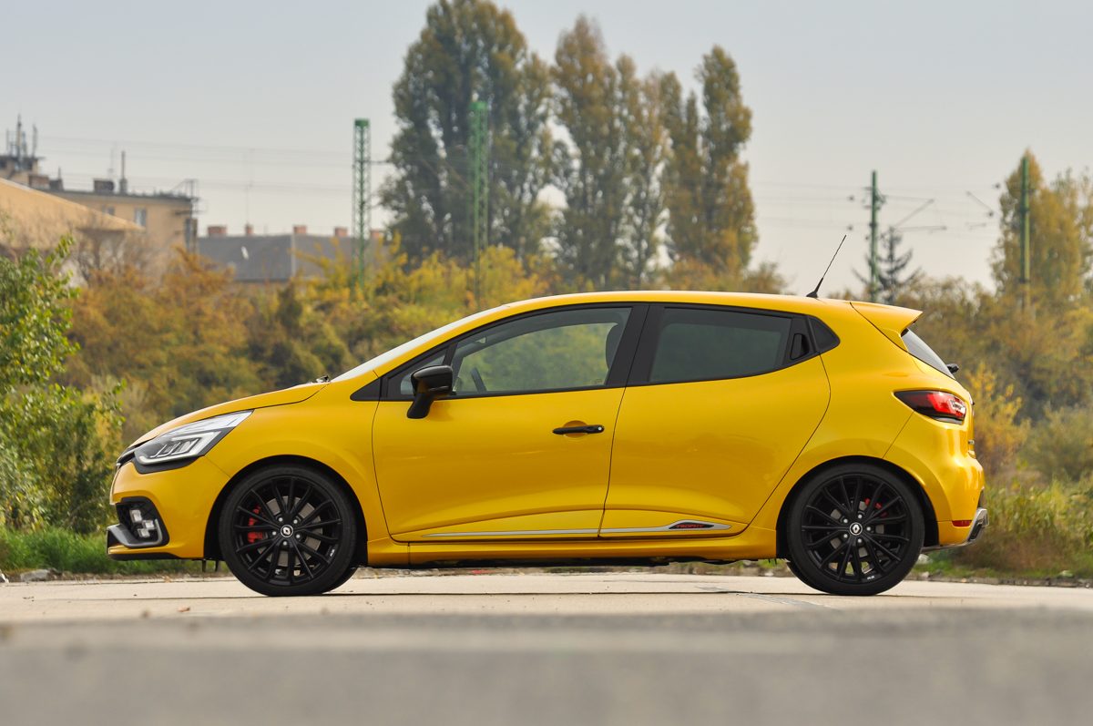 RENAULT CLIO