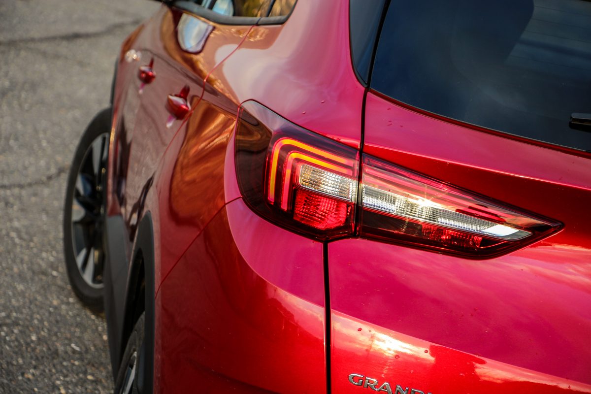 OPEL GRANDLAND X