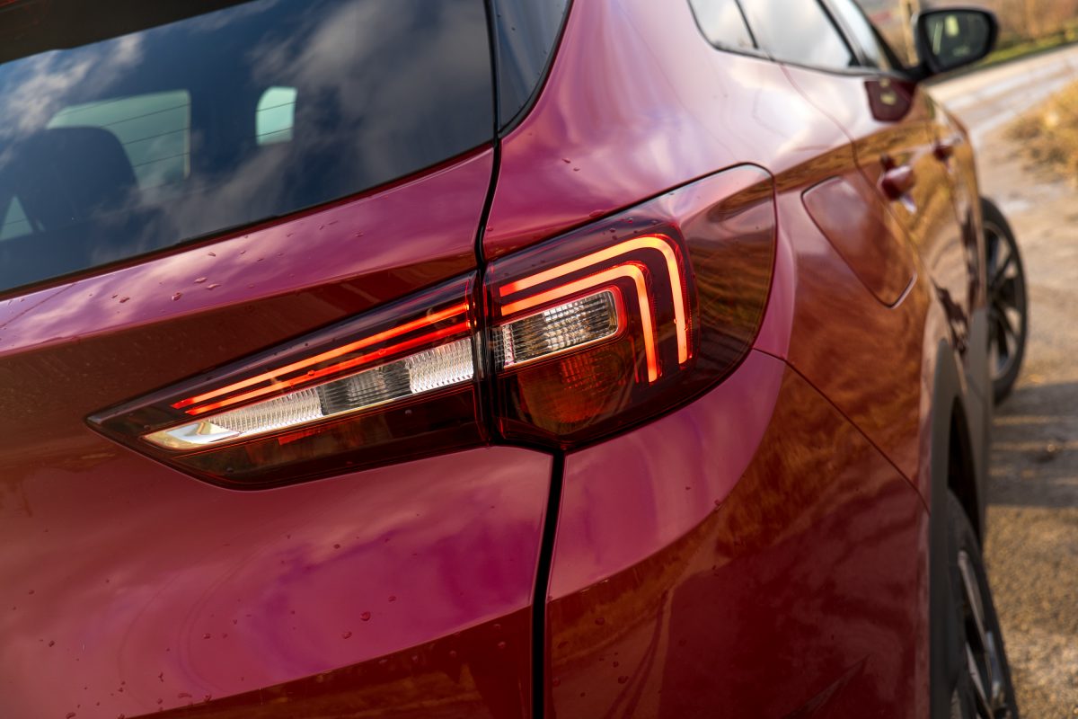 OPEL GRANDLAND X