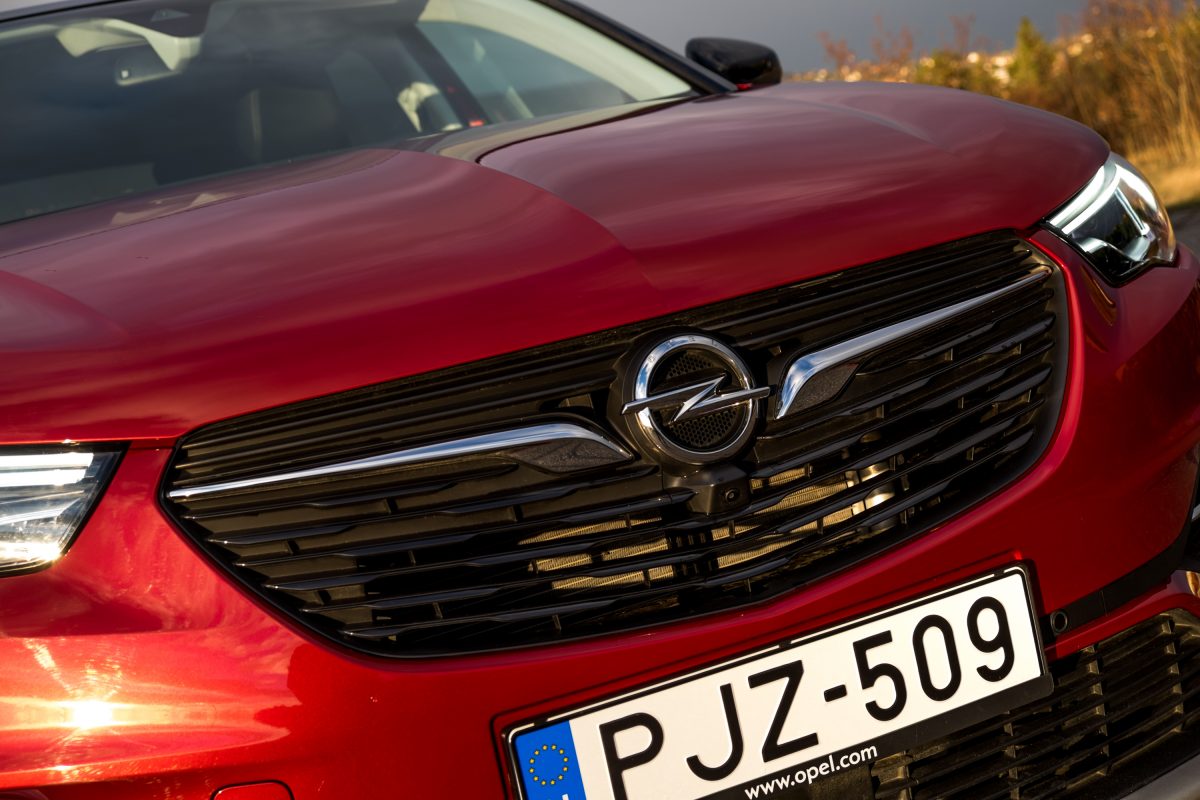OPEL GRANDLAND X